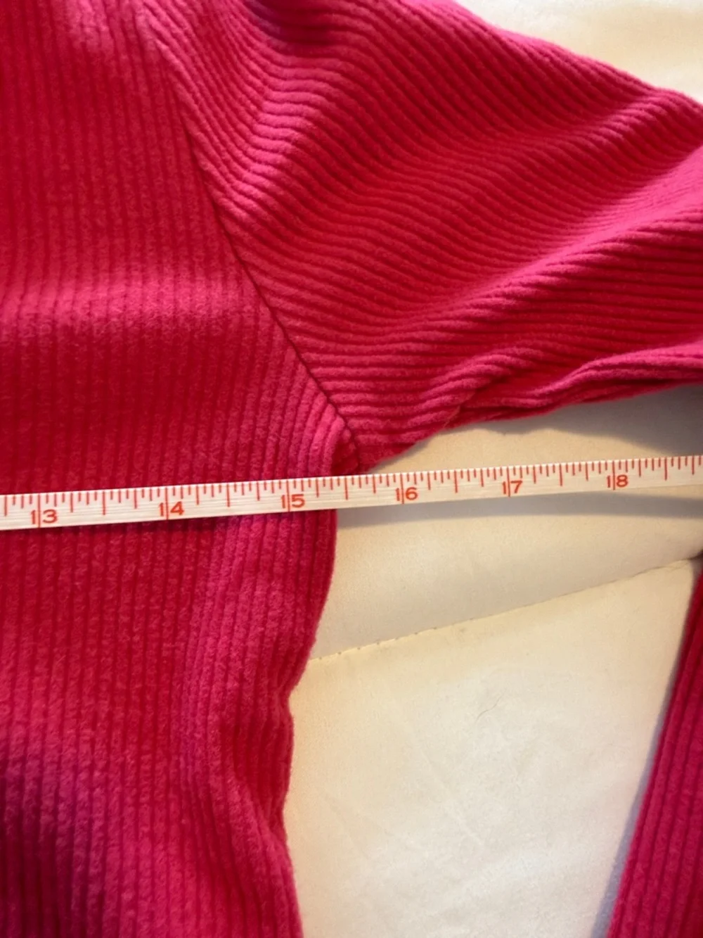 Old Navy Raspberry Pink Ribbed V-Neck Top - Picture 5 of 6